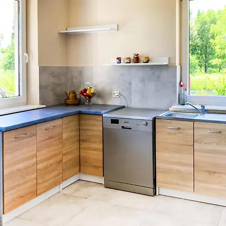 3 Bedroom Lovely In Grunwald